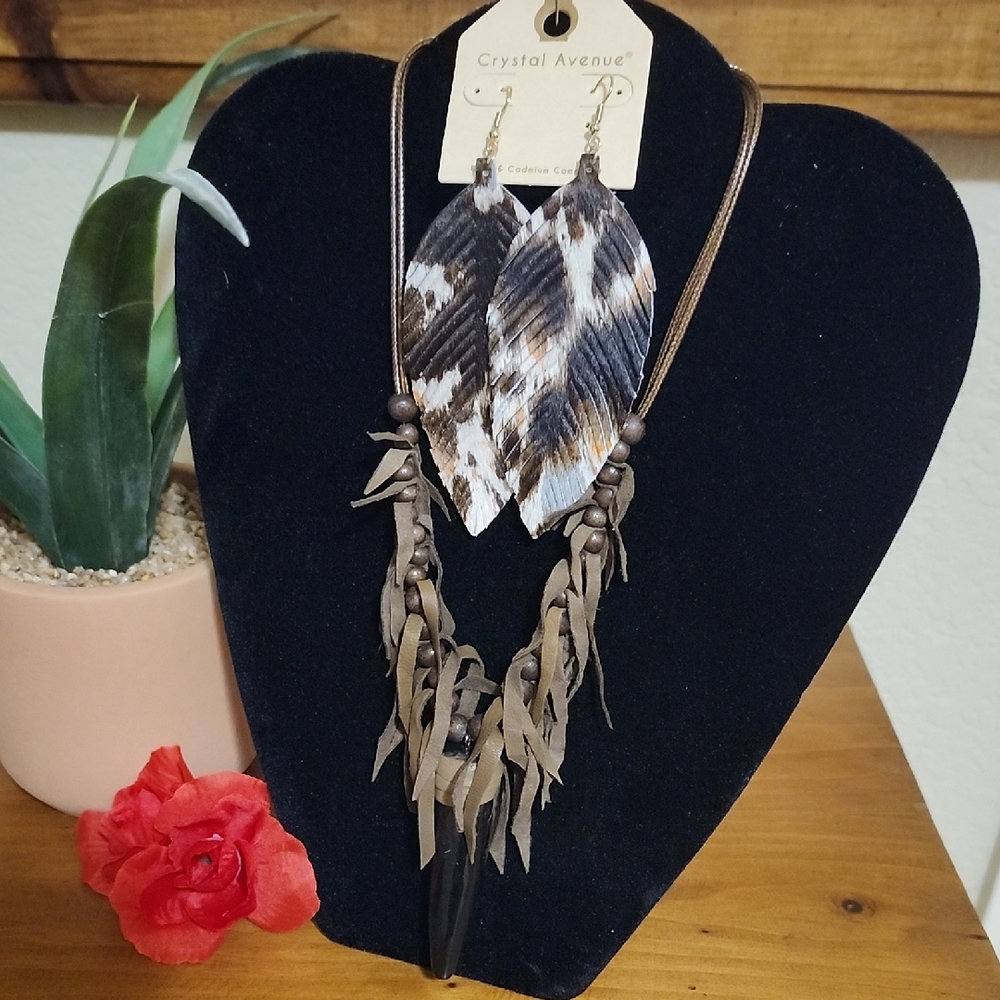 Western Earring & Necklace Set NWT